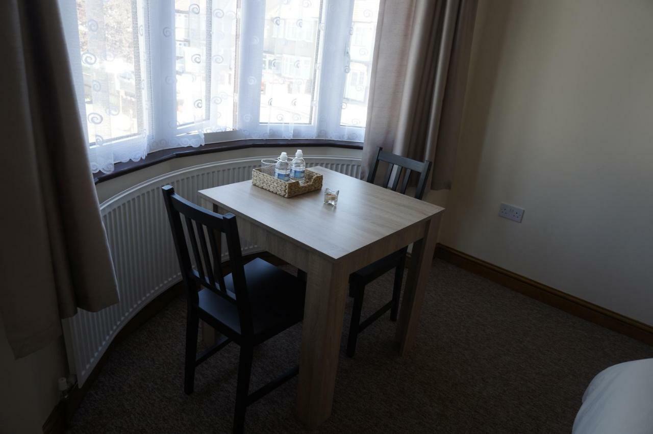 Wembley Homestay Londyn Zewnętrze zdjęcie